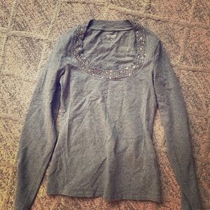 Long sleeve shirt with embellished collar